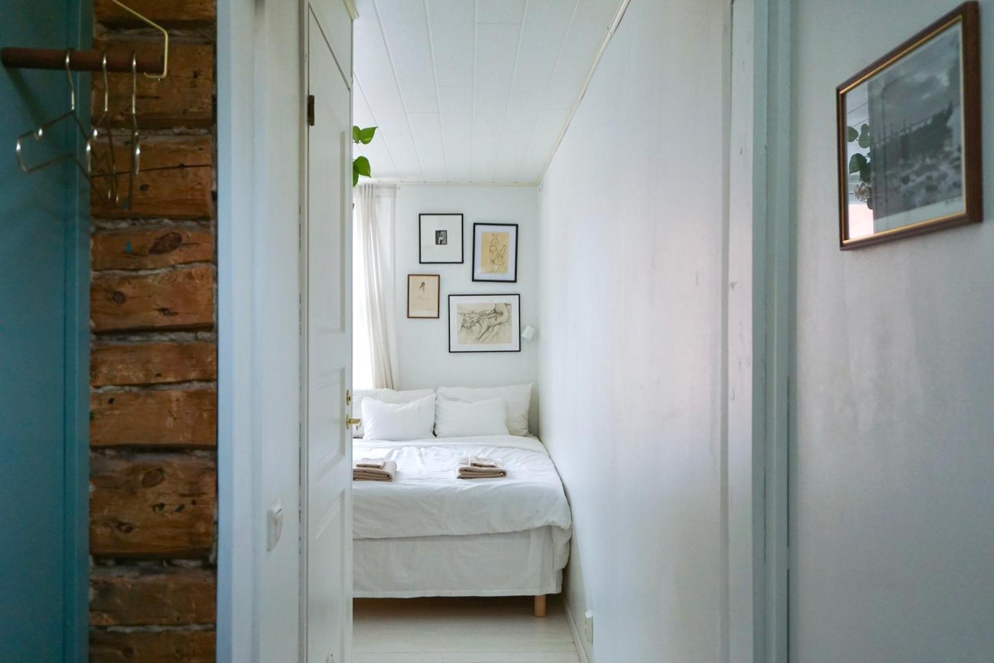 Wooden House Studio With Shared Garden Helsingfors Exteriör bild