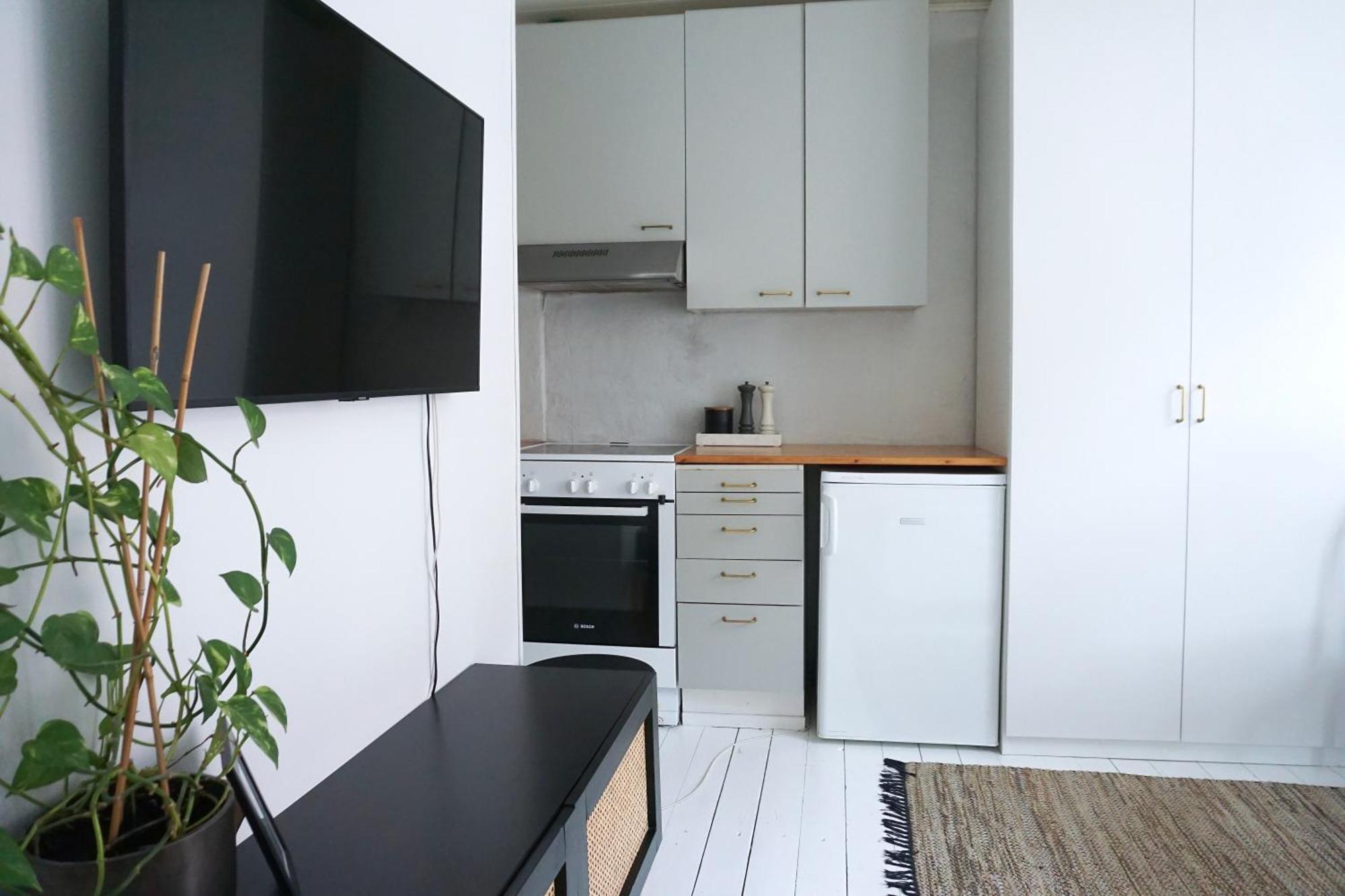 Wooden House Studio With Shared Garden Helsingfors Exteriör bild
